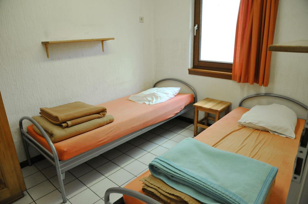 Les Doyards Hotell Vielsalm Rom bilde