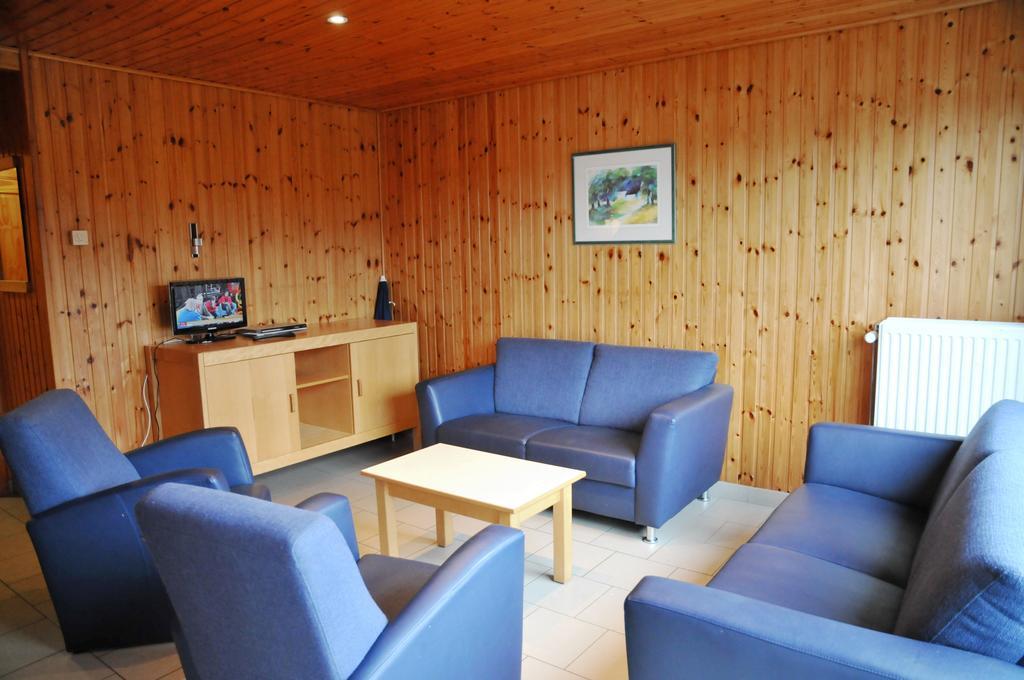 Les Doyards Hotell Vielsalm Rom bilde