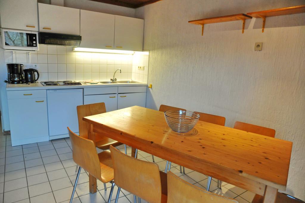 Les Doyards Hotell Vielsalm Rom bilde