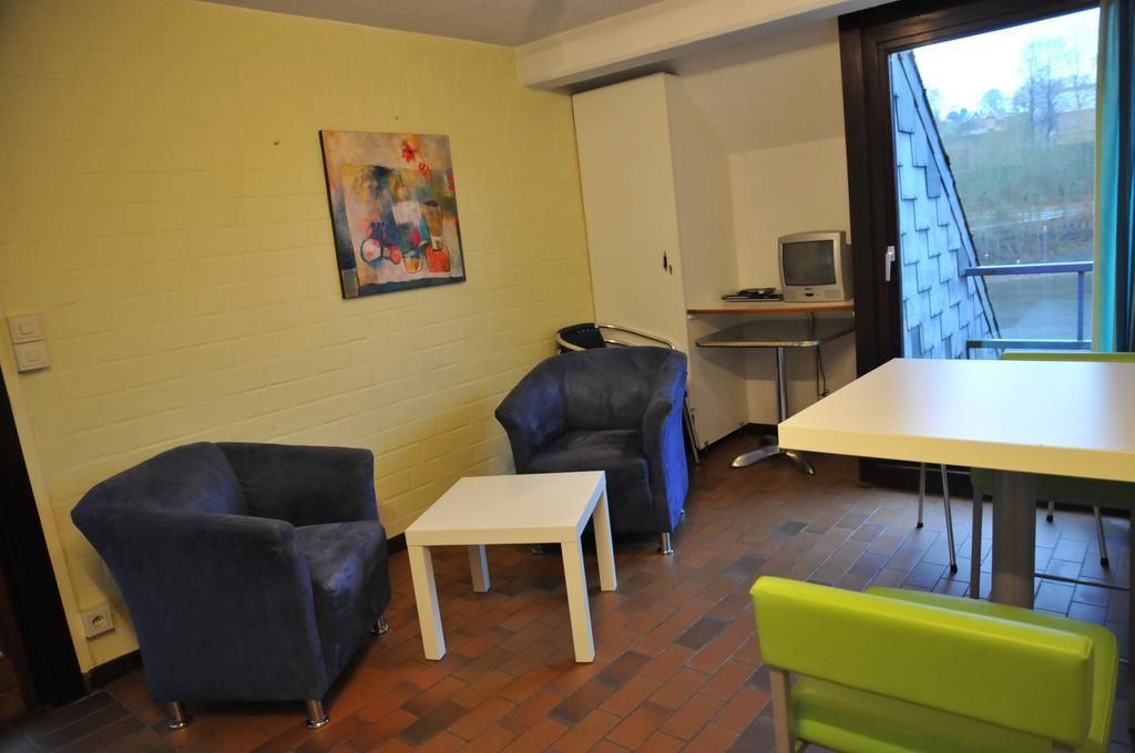 Les Doyards Hotell Vielsalm Rom bilde